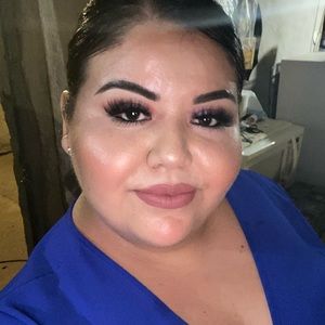 Meet your Posher, Neila